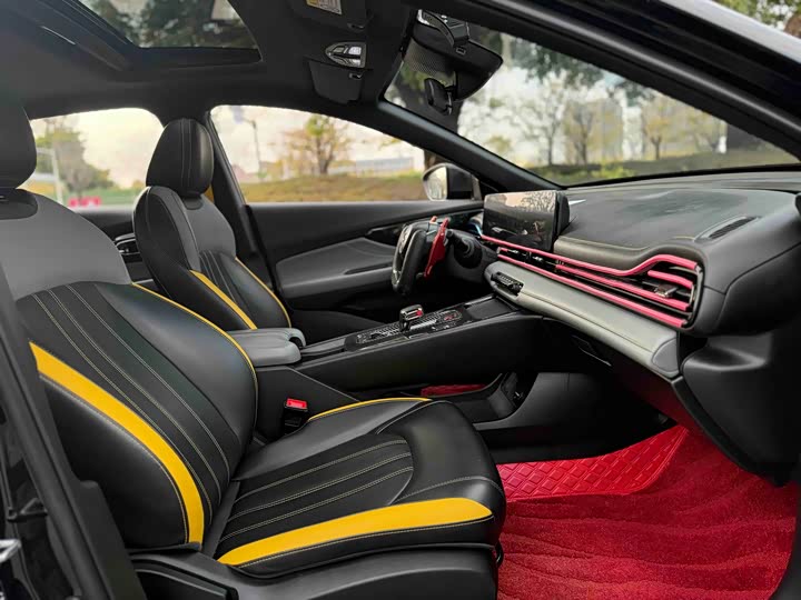 Фото 9 - GAC Trumpchi Empow R