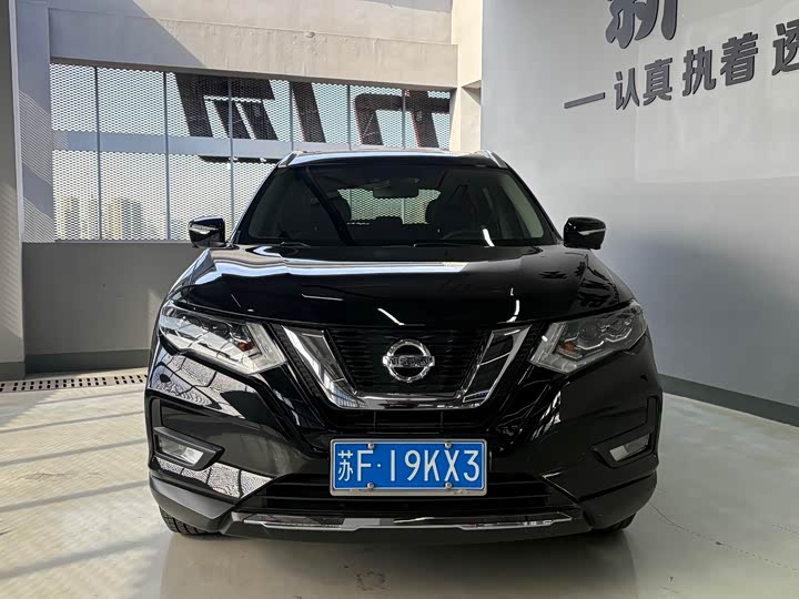Фото 2 - Nissan X-Trail