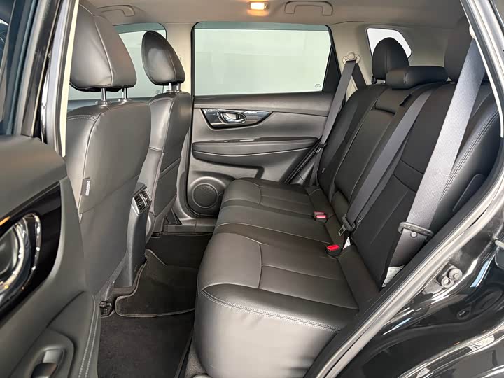 Фото 5 - Nissan X-Trail