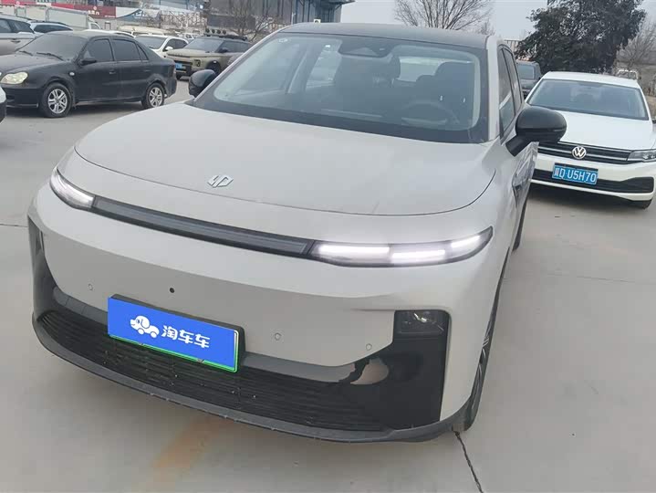 Фото 1 - Leapmotor B10