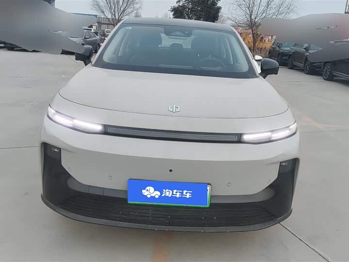 Фото 2 - Leapmotor B10