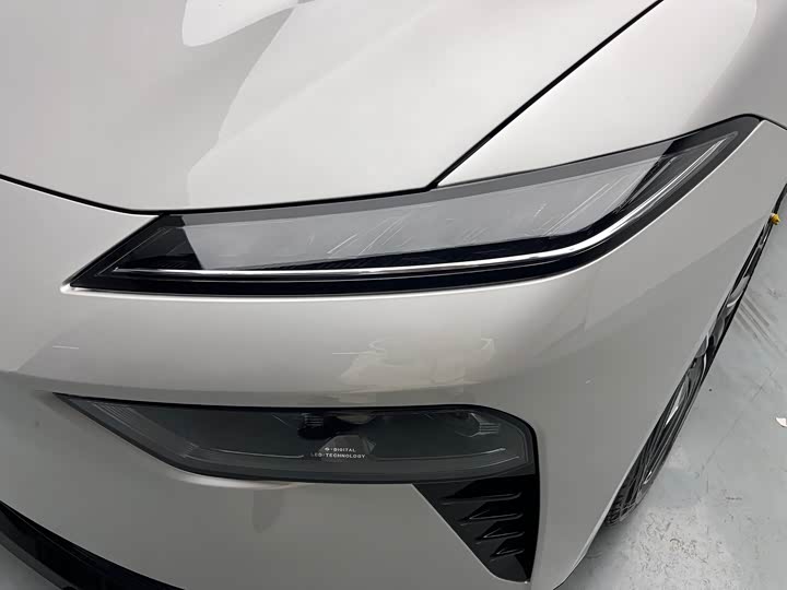 Фото 4 - Dongfeng Yipai eπ 007