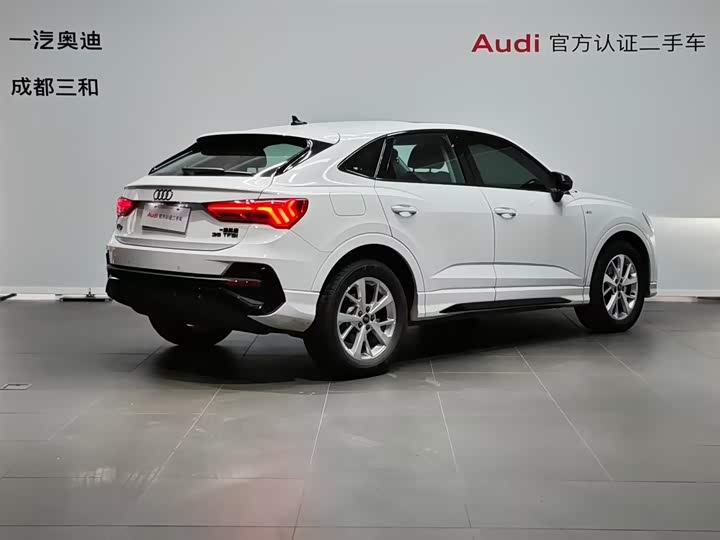 Фото 4 - Audi Q3 Sportback