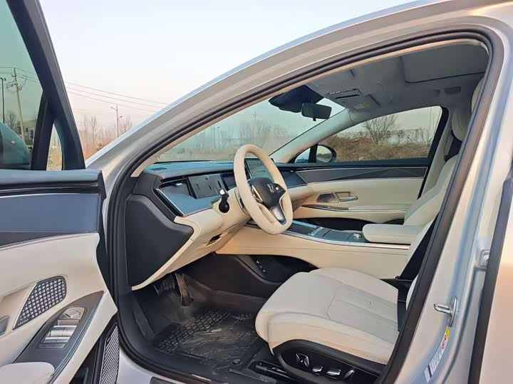 Фото 4 - BYD Han L