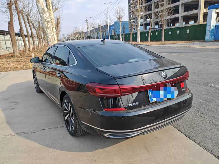 Фото 2 - Volkswagen Passat