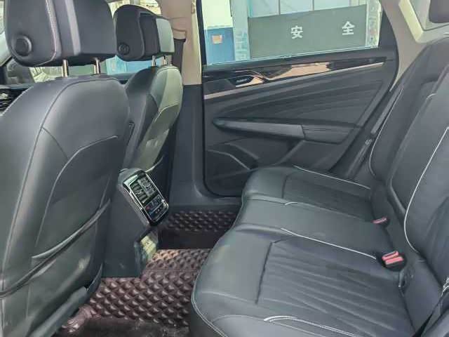 Фото 5 - Volkswagen Passat