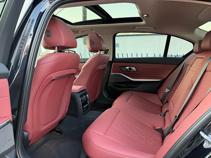 Фото 9 - BMW 3 Series