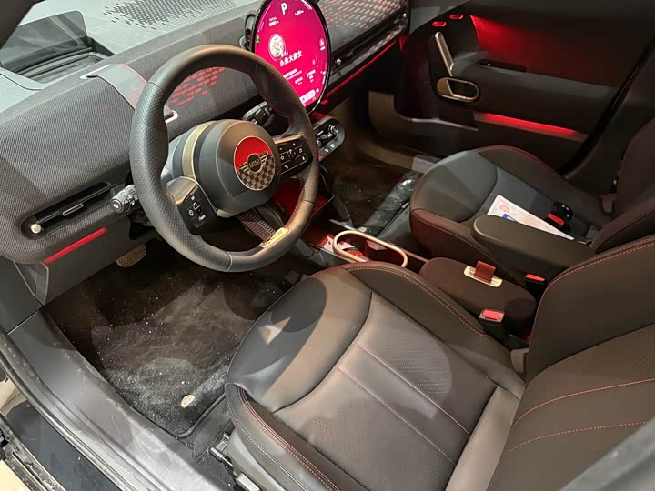 Фото 4 - Mini Cooper