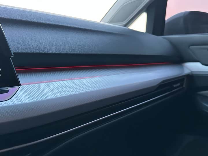 Фото 6 - Volkswagen Golf