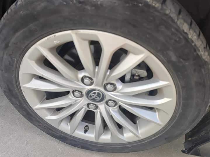 Фото 6 - Toyota Allion