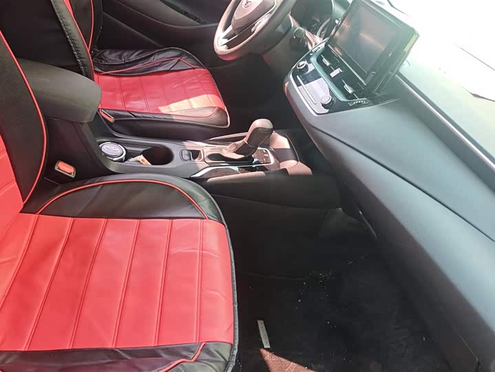 Фото 8 - Toyota Allion