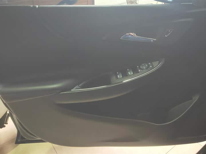 Фото 7 - Chevrolet Malibu XL