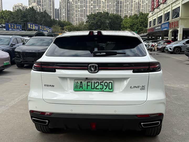 Фото 6 - Changan UNI-K Hybrid