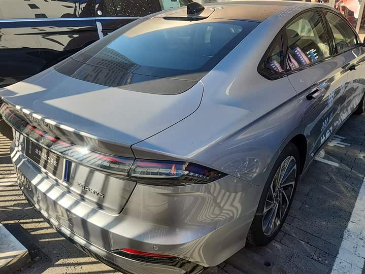 Фото 3 - Lincoln Z (Zephyr)