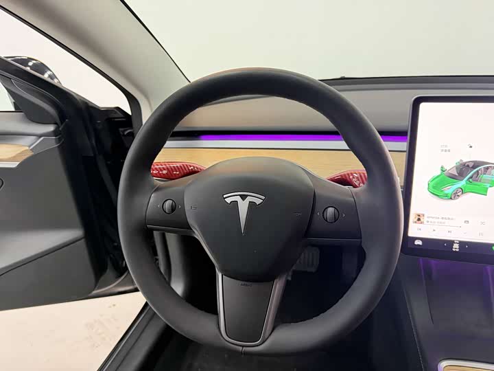 Фото 7 - Tesla Model 3