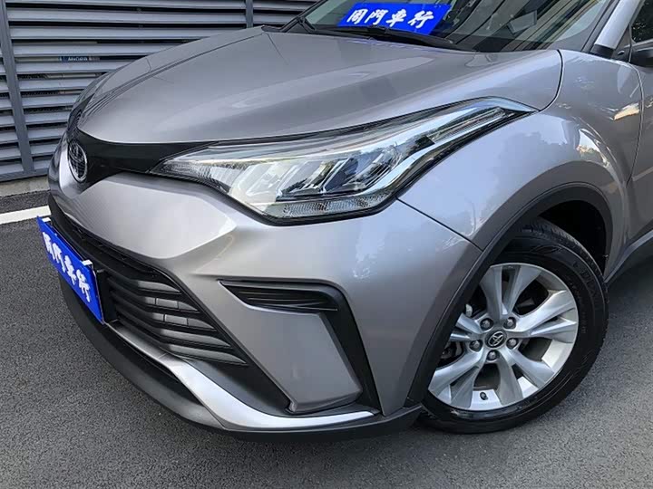 Фото 3 - Toyota Izoa