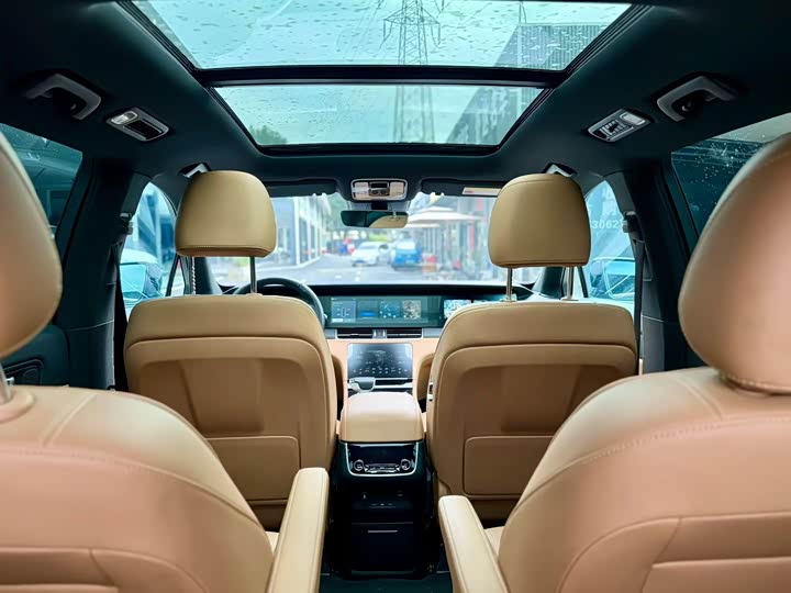 Фото 5 - LiXiang One