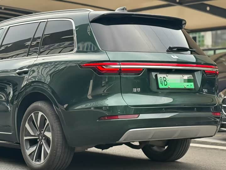 Фото 9 - LiXiang One