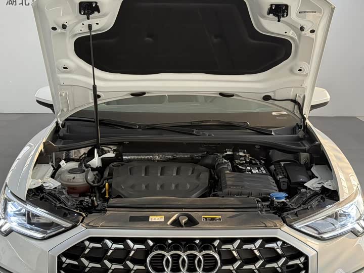 Фото 5 - Audi Q3