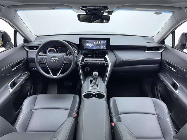 Фото 8 - Toyota Venza