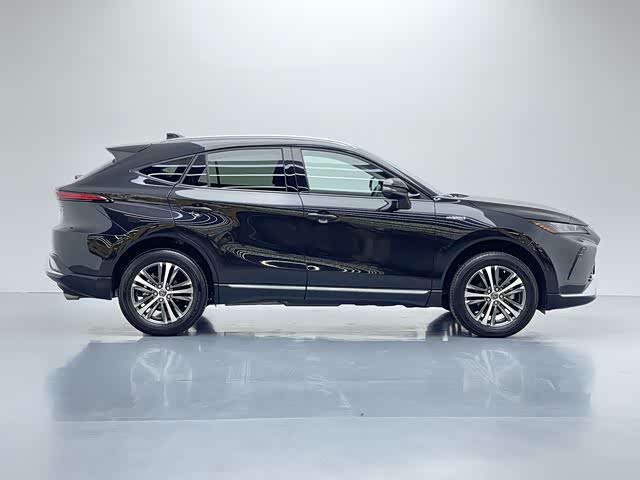 Фото 9 - Toyota Venza