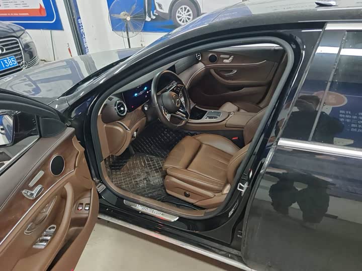 Фото 7 - Mercedes-Benz E-Class Hybrid