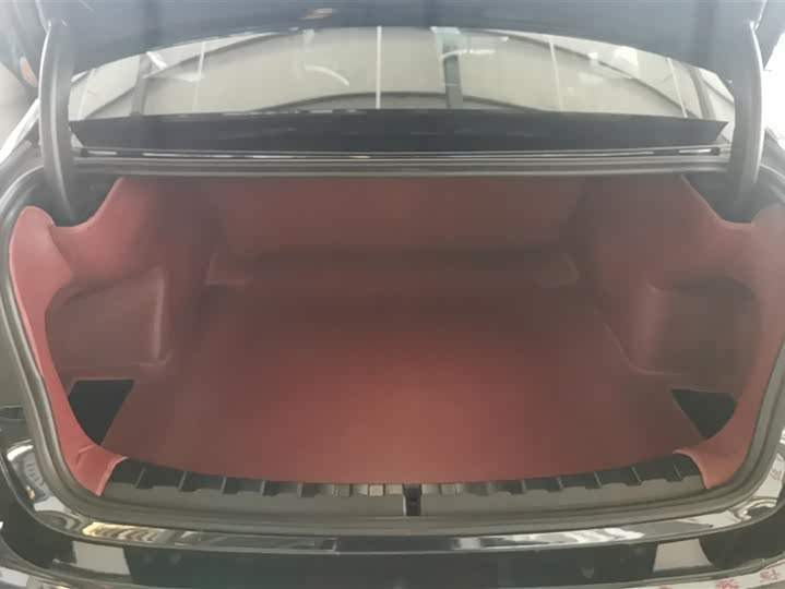 Photo 4 - BMW 3 Series