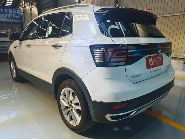 Фото 7 - Volkswagen T-Cross