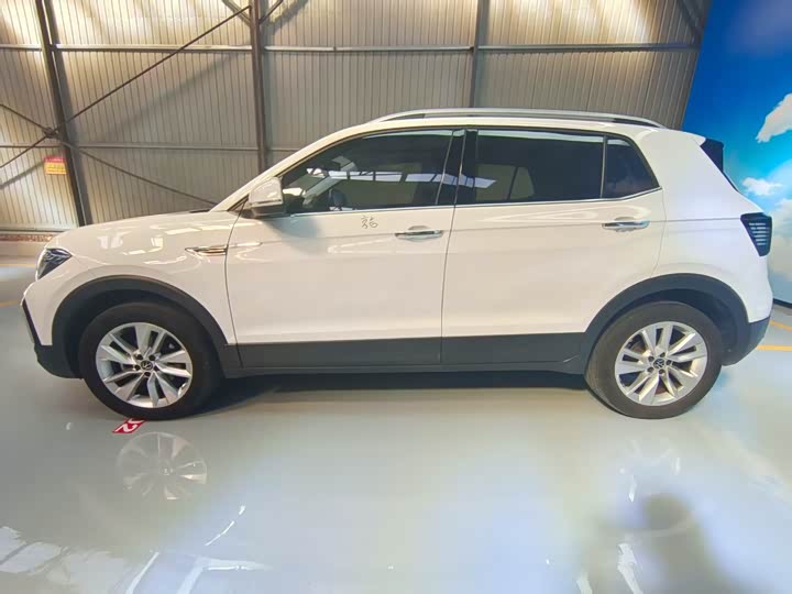 Фото 8 - Volkswagen T-Cross