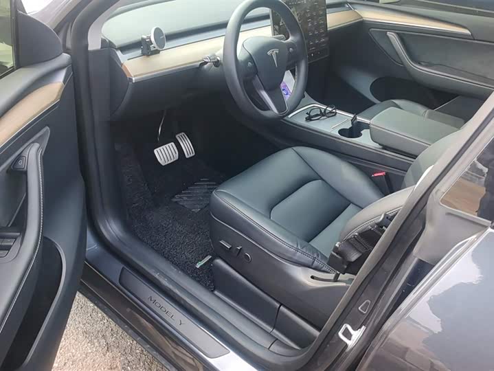 Фото 9 - Tesla Model Y