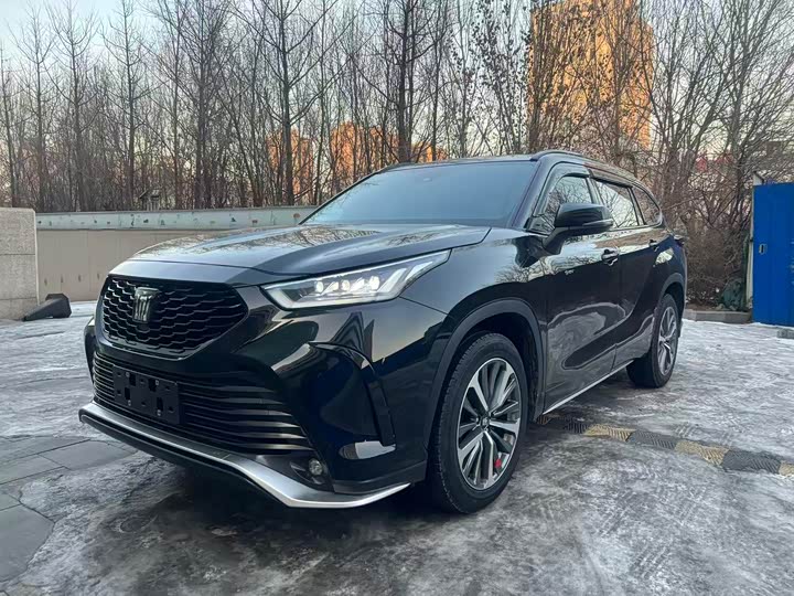 Фото 1 - Toyota Crown Kluger