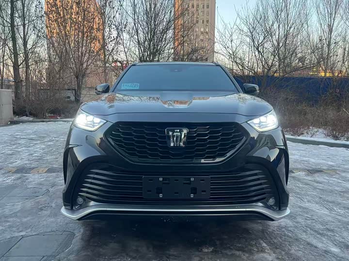 Фото 2 - Toyota Crown Kluger