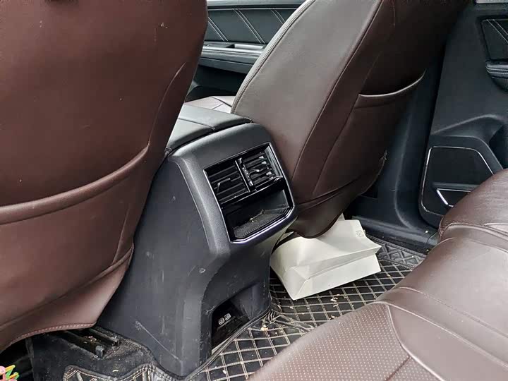 Фото 9 - Volkswagen Teramont X