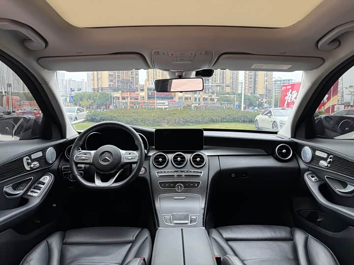 Фото 9 - Mercedes-Benz C-Class