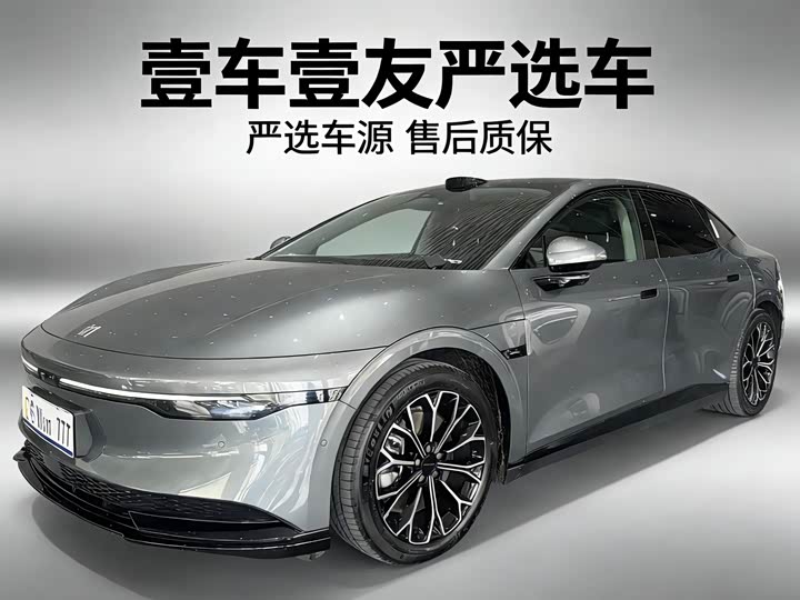 Фото 1 - Zeekr 007