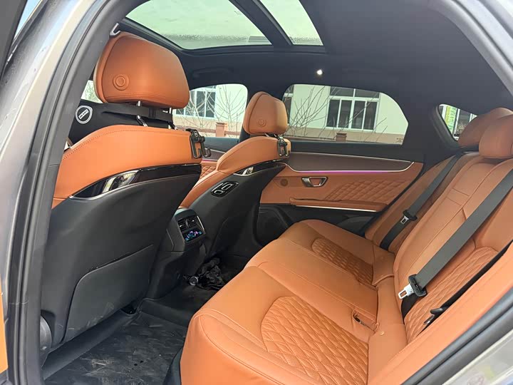 Фото 6 - BYD Han