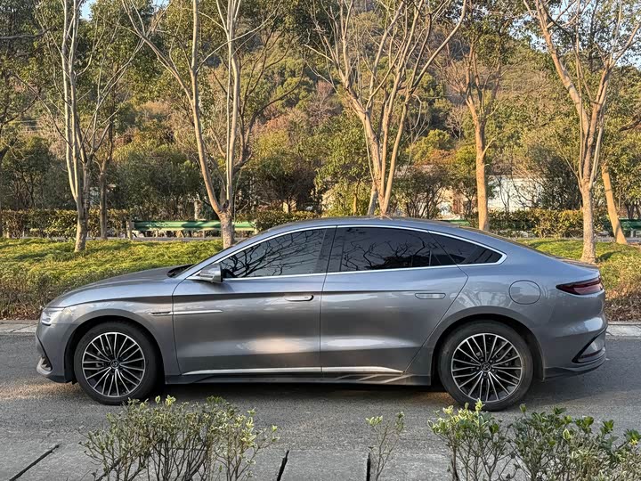 Фото 9 - BYD Han