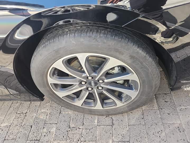 Фото 6 - Lincoln Z (Zephyr)