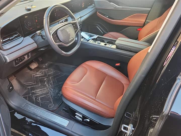 Фото 9 - Lincoln Z (Zephyr)