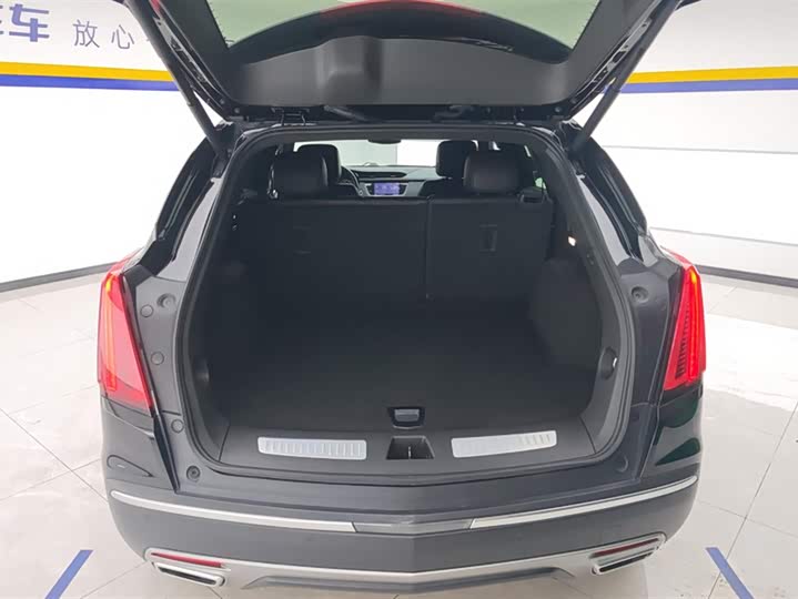 Фото 4 - Cadillac XT5