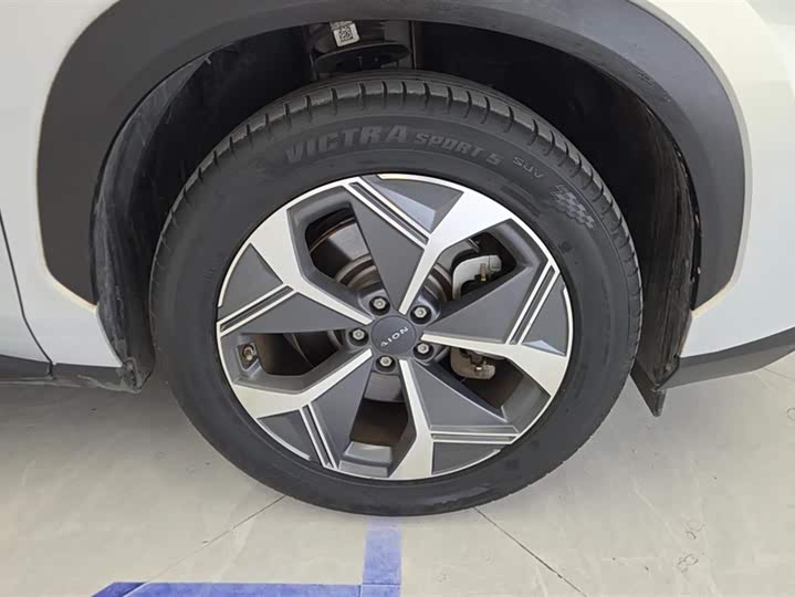 Фото 6 - GAC Aion V