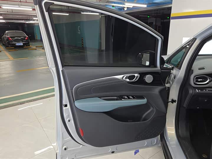 Фото 7 - GAC Aion V