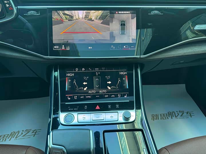 Фото 9 - Audi Q7