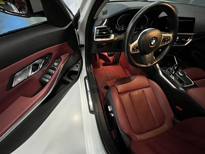 Фото 8 - BMW 3 Series