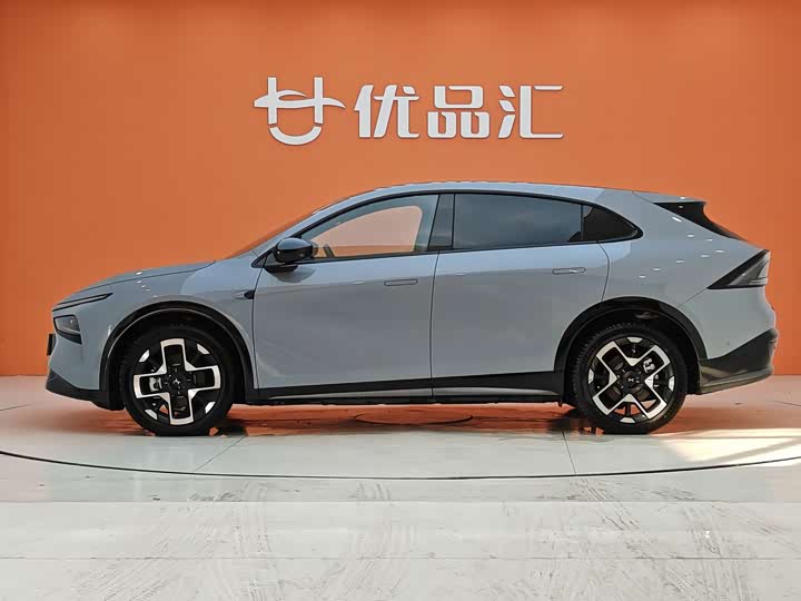 Фото 2 - XPeng G7