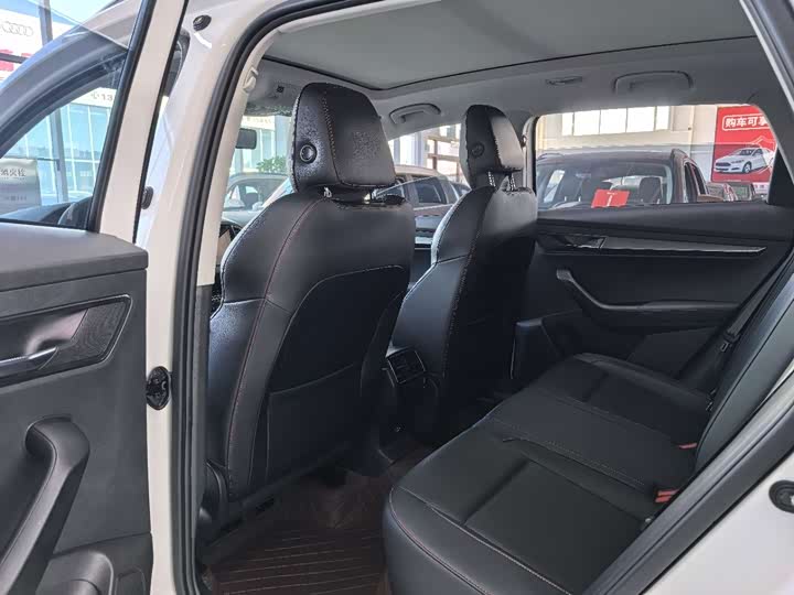 Фото 7 - Skoda Karoq