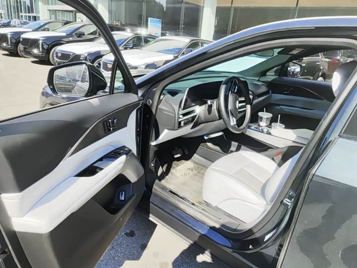 Фото 7 - Cadillac Lyriq