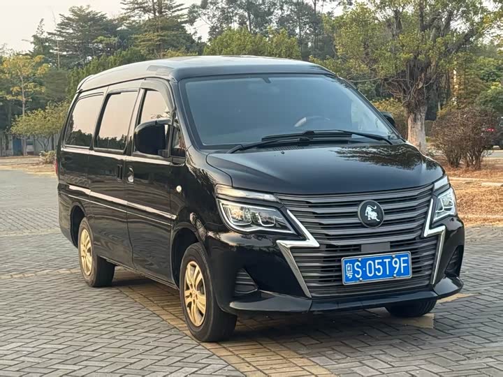 Фото 3 - Dongfeng Forthing Lingzhi M5