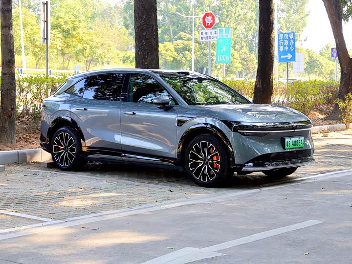 Фото 3 - Zeekr 7X