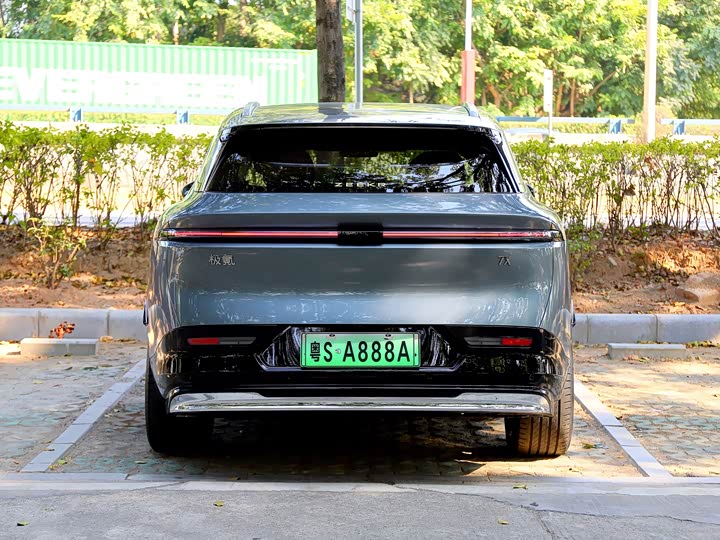 Фото 6 - Zeekr 7X